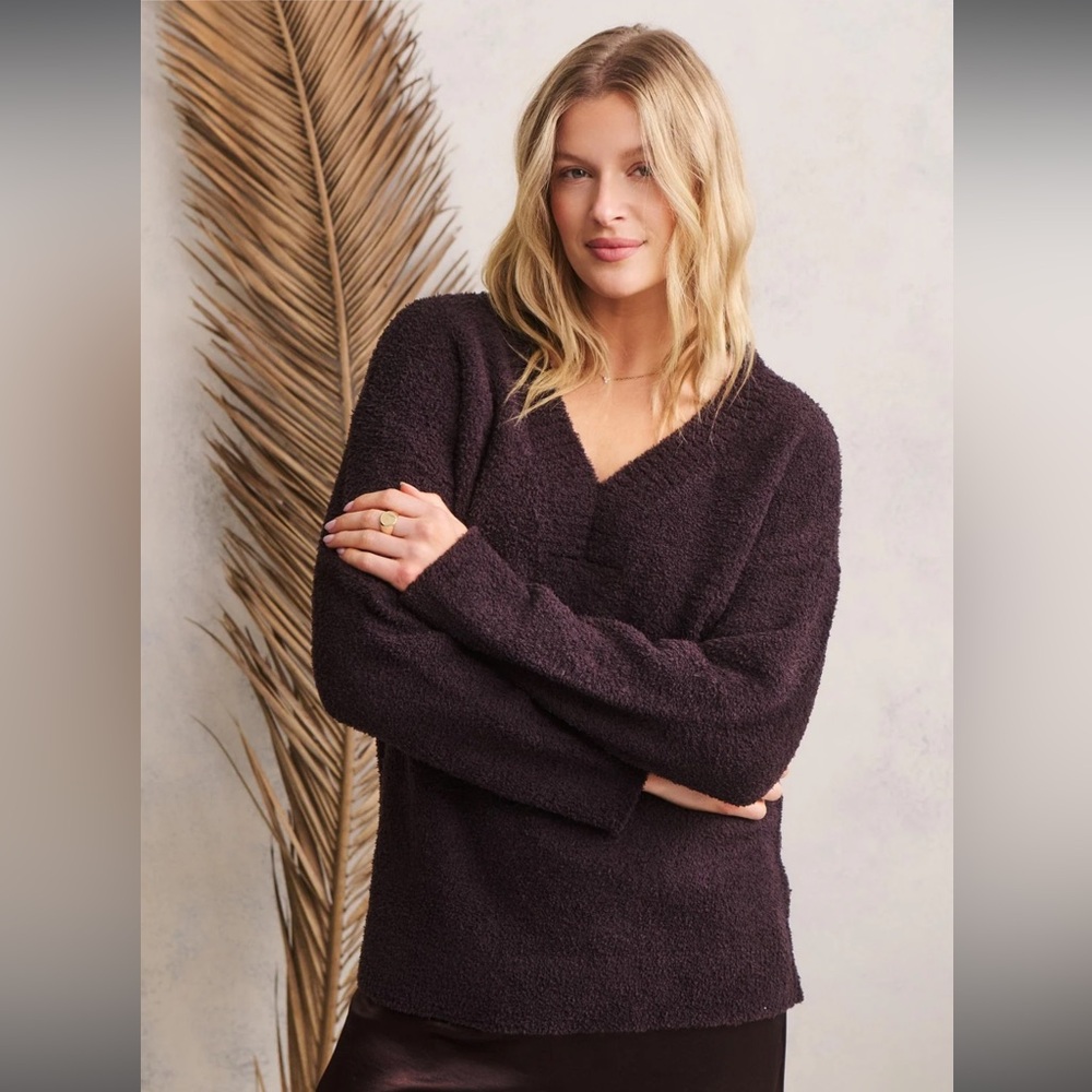 NWT Barefoot Dreams CozyChic V-Neck Pullover in Umber